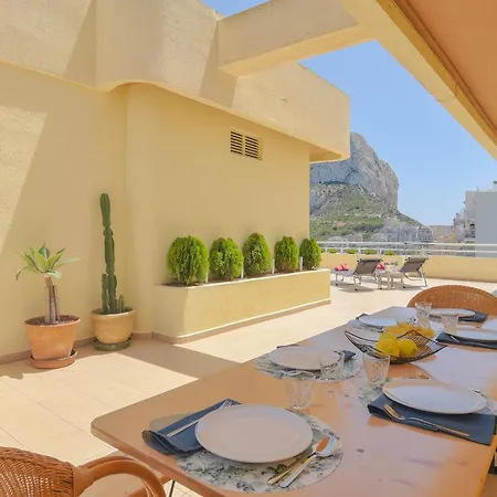 Apartment Graham Holiday - Crown 360 *